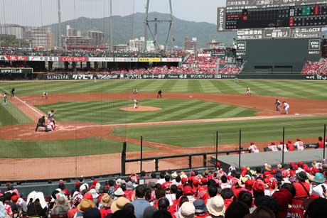 7月7日 カープ マツダスタジアム 外野指定席 2枚